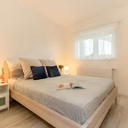 Apartmany Jedovary Trhové Sviny Εξωτερικό φωτογραφία