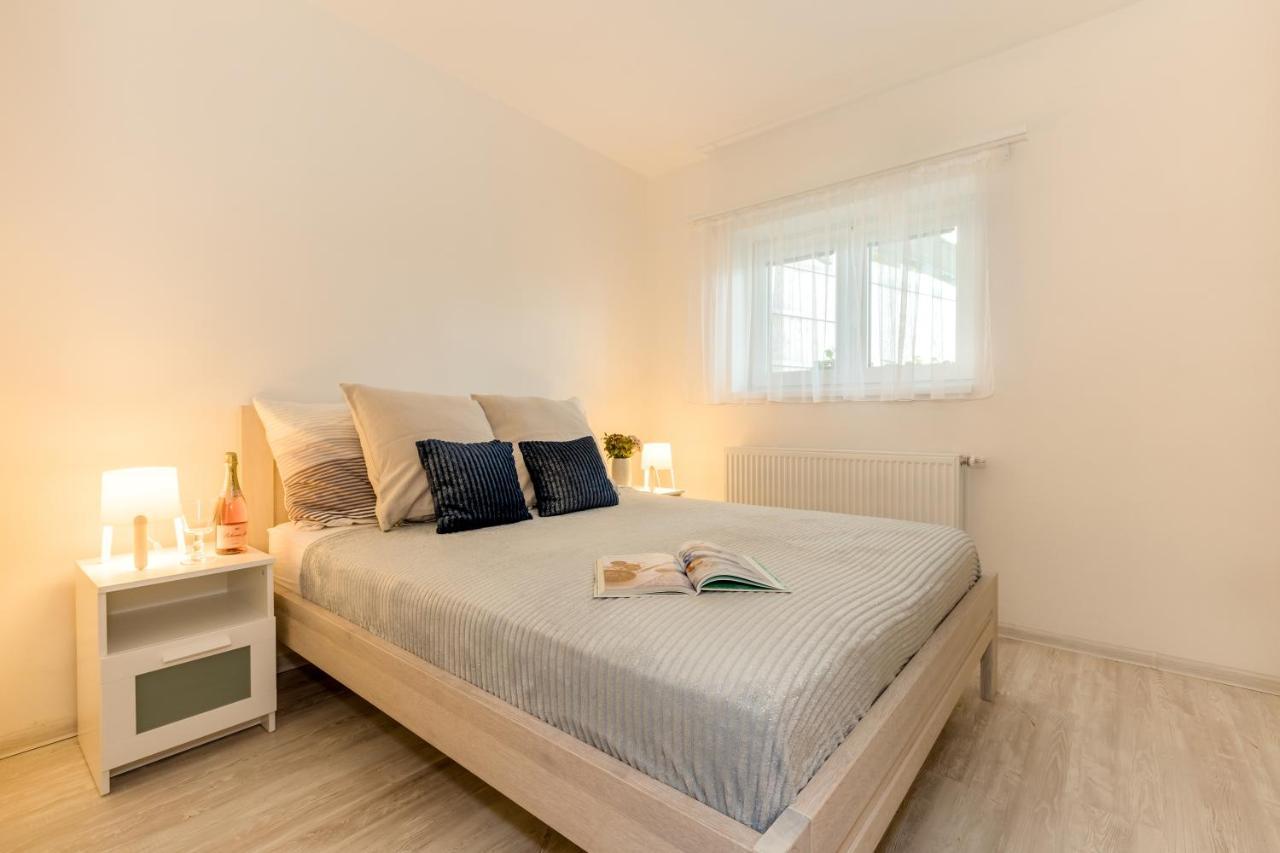 Apartmany Jedovary Trhové Sviny Εξωτερικό φωτογραφία